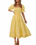 Аликс Эрл устроила девичник в струящемся желтом платье с пышными рукавами