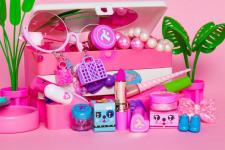 Trixie Mattel o swojej nowej linii kosmetyków, waśniach blogerów kosmetycznych i nadchodzącym albumie
